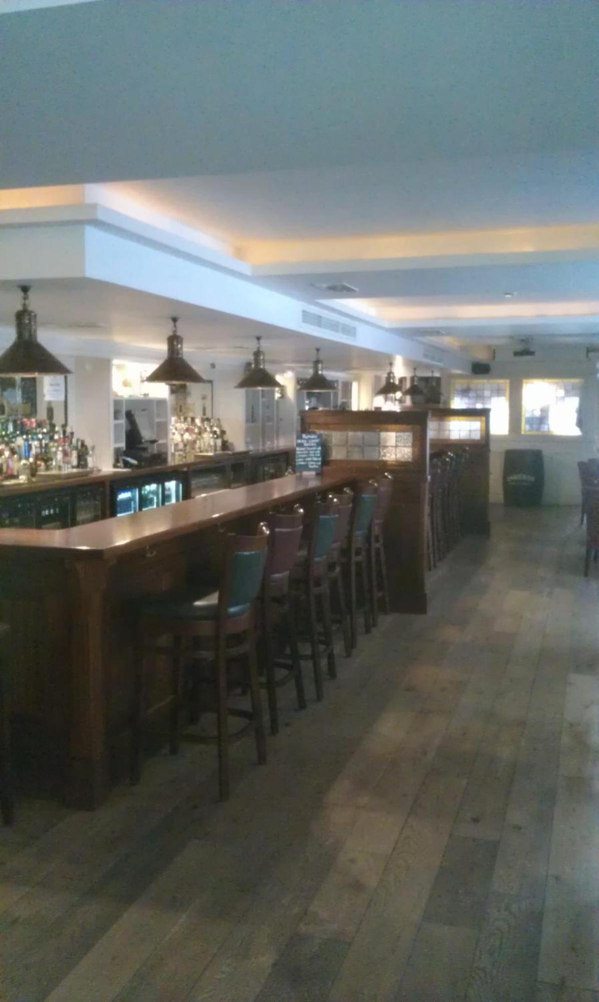 Forty Four Main Street Swords Bagian luar foto