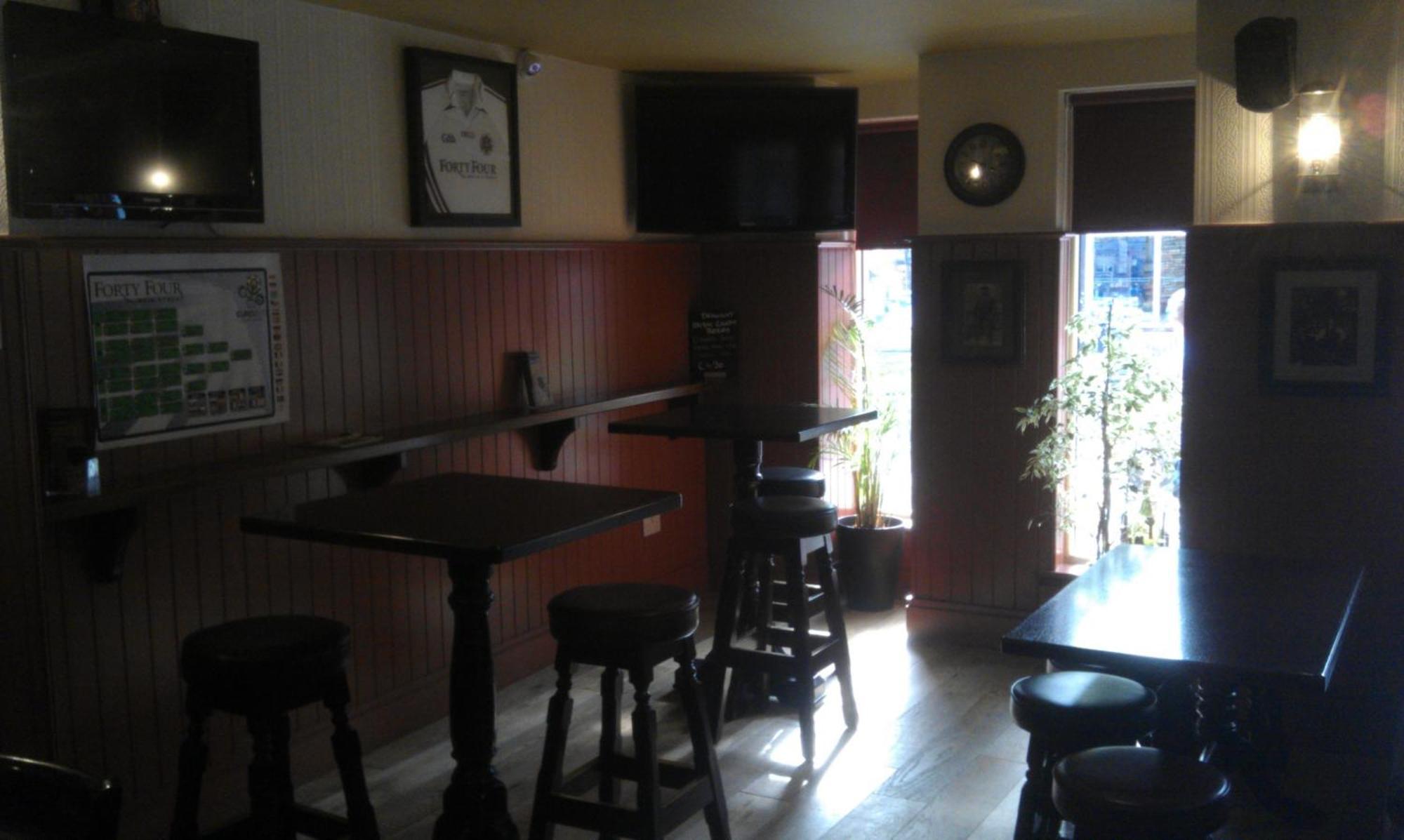 Forty Four Main Street Swords Bagian luar foto